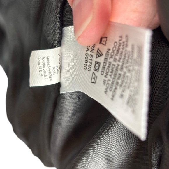 EUC Maurices Women’s Buffalo Plaid Sherpa-Lined Vest – Sz L (Red/Black Check) - Picture 7 of 12